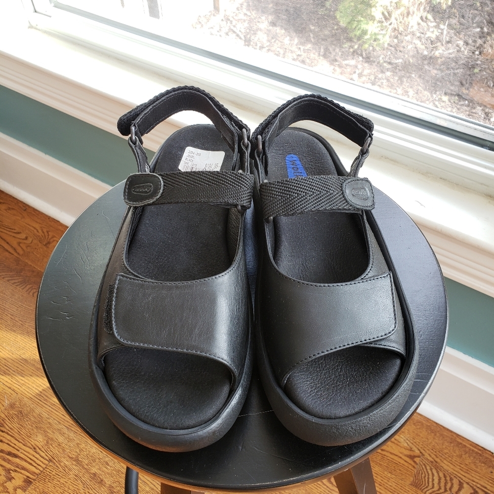 Wolky Jewel sandal- single shoe or odd sized pair